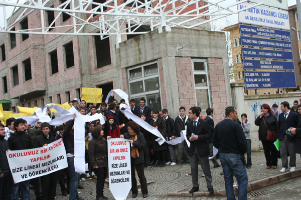 Rize Lisesi öğrencilerinden eylem