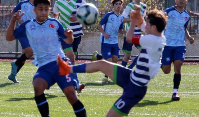 Rize 1918 FK U17: 2 – Rize Belediyespor U17: 0 / Foto Galeri