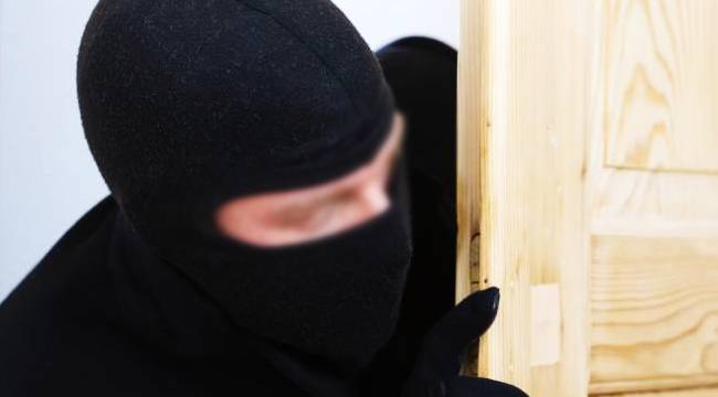 15 YAŞINDA, 70 SABIKASI BULUNUYOR