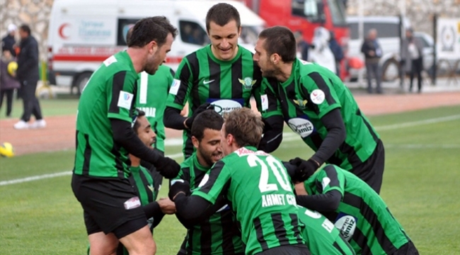 Akhisar Belediyespor: 3 - Çaykur Rizespor: 0