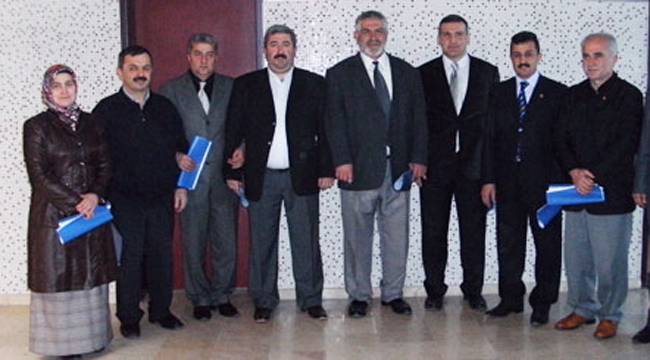 ANAVATAN PARTİSİ BELEDİYE MECLİS ÜYELERİ MAZBATALARINI ALDI