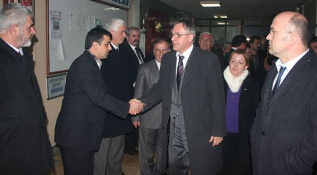 ARTVİNLİLER GECESİ'NDE BIYIK'A YOĞUN İLGİ