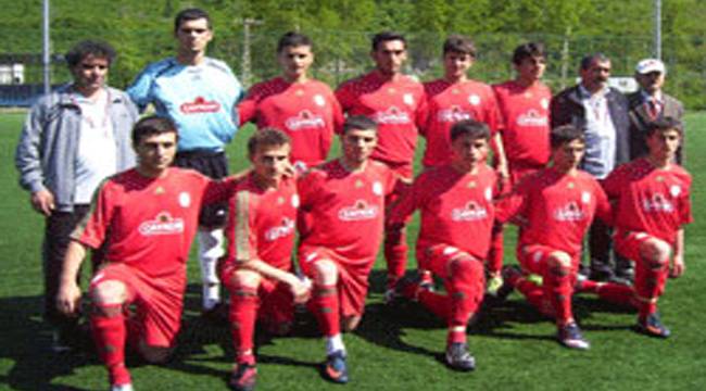 ÇAYKURSPOR, EZDİ GEÇTİ