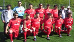 ÇAYKURSPOR, EZDİ GEÇTİ
