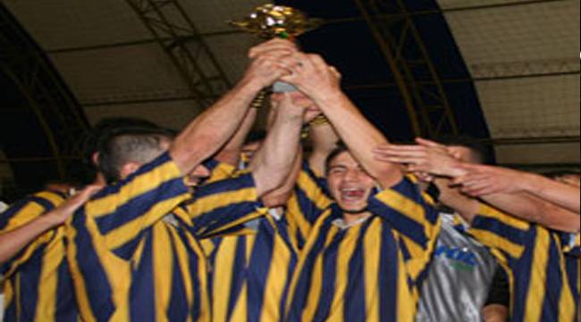 HANDÜZÜ FUTBOL TURNUVASI'NDA ŞAMPİYON ZAFERSPOR