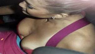 JENNİFER LOPEZ'DEN GÖĞÜS FRİKİĞİ