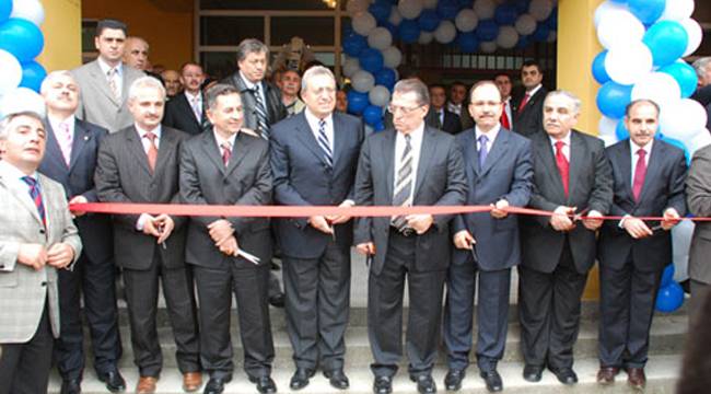 MESUT YILMAZ RİZE'DE