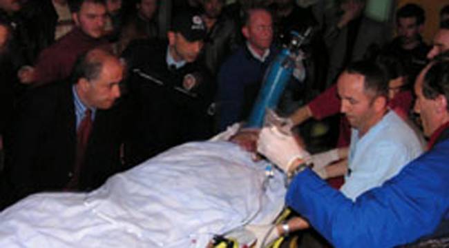 RİZE'DE 19 YAŞINDAKİ GENÇ SİLAHLA İNTİHAR ETTİ