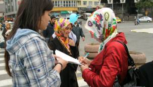 RİZE LİSELİLER MEYDANA İNDİ