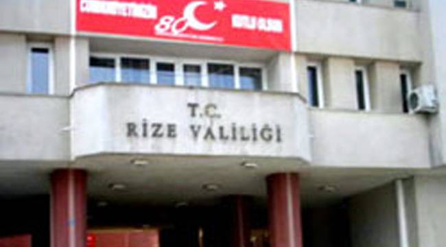 Rize'de Vali Yardımcıları değişti