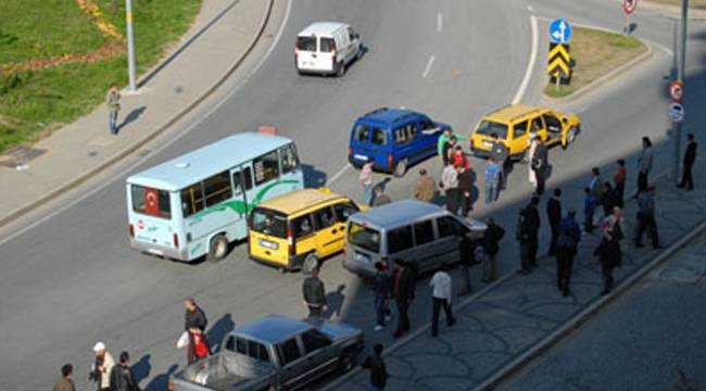 RİZENİN BELALI KAVŞAĞI KAZA SEBEBİ