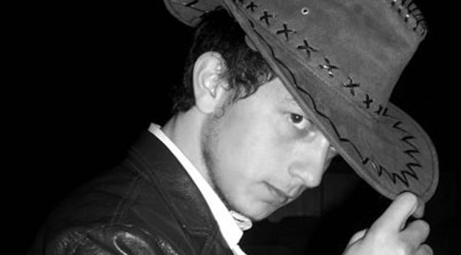 YERUM O MUNCURLARI, BİR DE BÖYLE DİNLEYİN