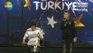 Yetenek Sizsiniz'de kemençe ile beat box show