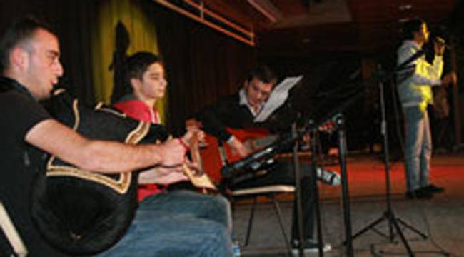 BAYRAM EĞLENCESİ ŞÖLENE DÖNÜŞTÜ