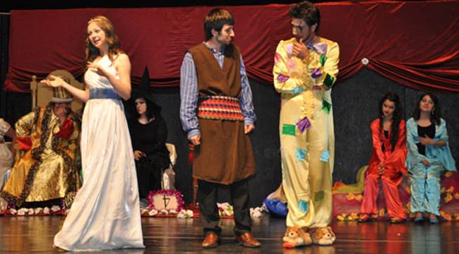 BİR KELOĞLAN MASALI SON KEZ PERDE DEDİ