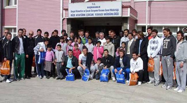 ÇAYKUR RİZESPOR'DAN KİMSESİZ ÇOCUKLARA ZİYARET