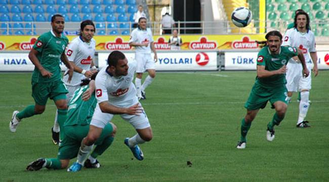 ÇAYKUR RİZESPOR LİDER KONYASPOR'U DEVİRDİ