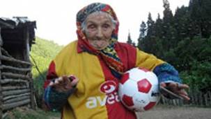 FANATİK GALATASARAYLI 105'LİK NİNE