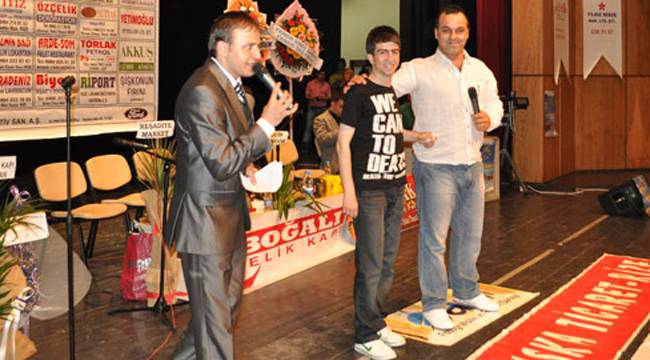 İSMAİL CEYLAN 1. SANAT YILINI KUTLADI