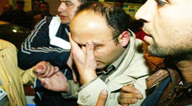 OLGUN PEKER'DEN GAZETECİ KAÇAR'A TELEFON