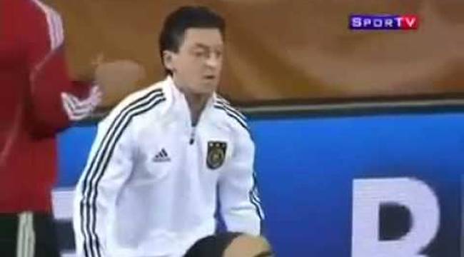 SAKIZ CAMBAZI MESUT ÖZİL / VİDEO