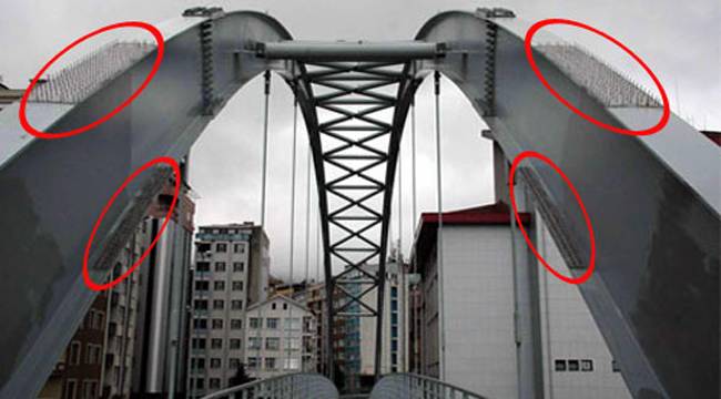 ÜST GEÇİTTE İNTİHARA KARŞI ÇİVİLİ ÖNLEM