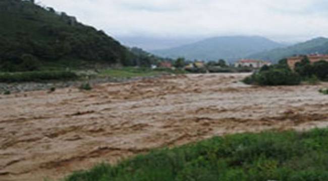 GÜNEYSU'DA HEYELAN MEYDANA GELDİ