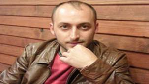 FOTOĞRAF ÇEKTİRİRKEN CANINDAN OLDU