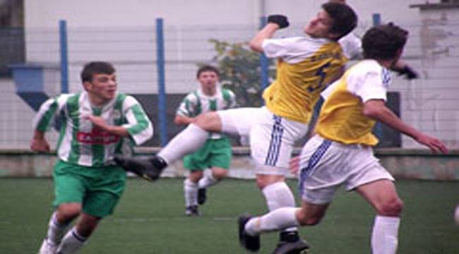 İL ÖZEL İDARESPOR: 4 - FINDIKLISPOR: 2