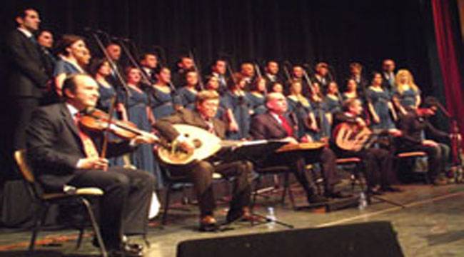 RİZE'DE TÜRK SANAT MÜZİĞİ KONSERİ DÜZENLENDİ