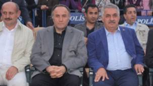 YAZ SPORLARI ŞENLİĞİ'NDE ÖDÜL TÖRENİ