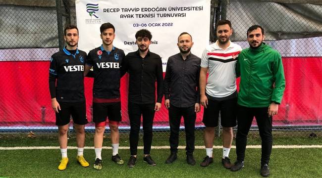 RTEÜ'de Ayak Tenisi Turnuvası çekişmeli geçti