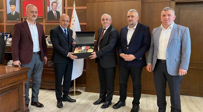 Öz Gıda-İş'ten Rize Emniyeti'ne 177. Yıl ziyareti