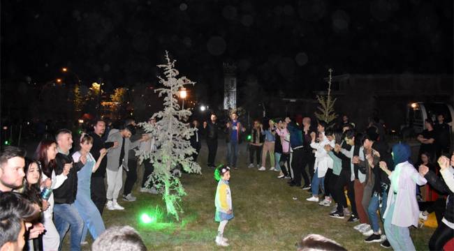 Rizeli gençler, Gençlik Kampında