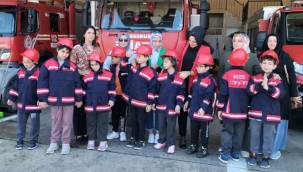 Özel çocuklar Rize İtfaiyesini ziyaret etti