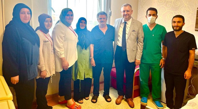 Rize'de ilk kez hastayı uyutmadan şah damarı ameliyatı yapıldı