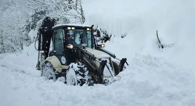 Rize'de kar nedeniyle 189 köy yolu ulaşıma kapandı