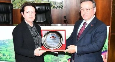 Çaykur'un başarılı fabrika müdürleri ödüllendirildi